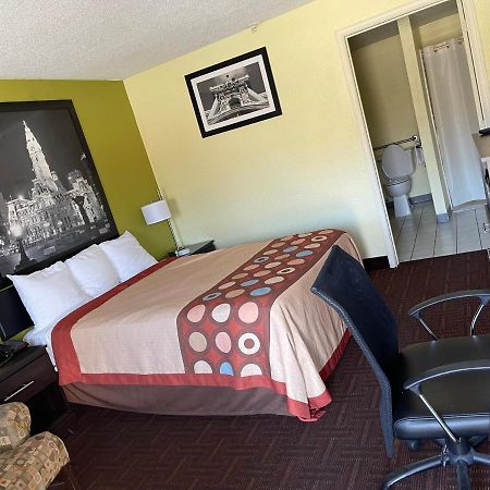 Royal Inn Беллмор Екстер'єр фото